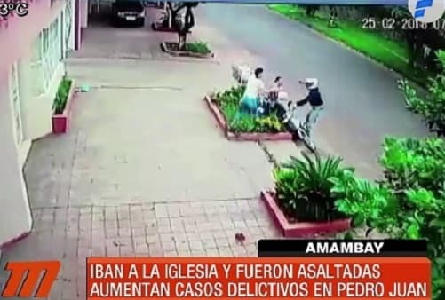 Iban a la iglesia y fueron asaltadas