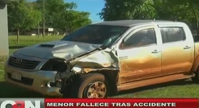 Adolescente muere en choque contra camioneta