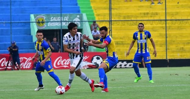 Sufrida victoria de Capiatá ante Santaní