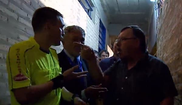 Tenso cruce entre presidente de Luqueño y terna arbitral