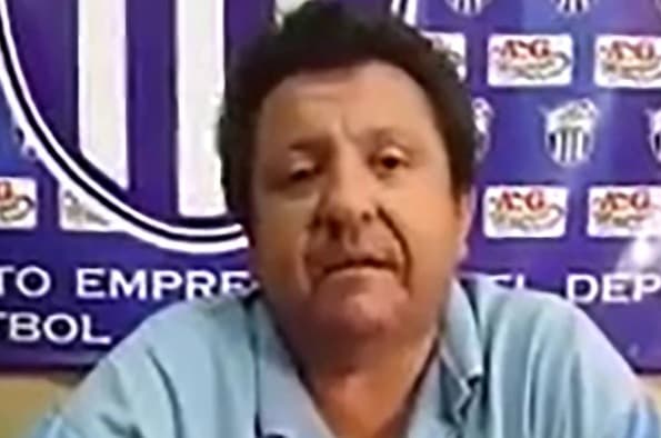 Tres futbolistas hablan de abusos de dirigente deportivo