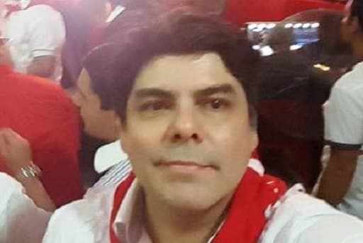 Repelen a presidente de Caja Bancaria de acto político con funcionarios públicos