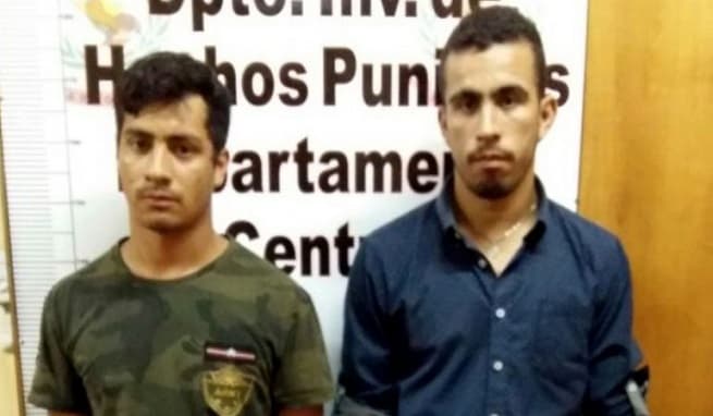Vuelven a caer por usar el uniforme policial para “levantar”