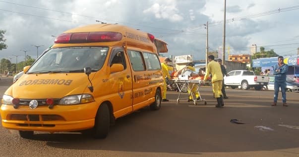 Atropelló un perro, cayó y murió