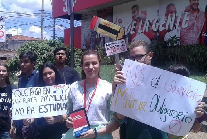 Claman por educación de calidad en lugar de servicio militar
