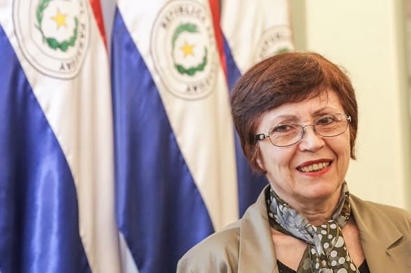 Homenaje para poetisa ninguneada por Cartes