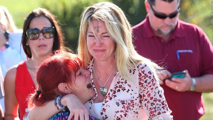 Videos retratan masacre en colegio