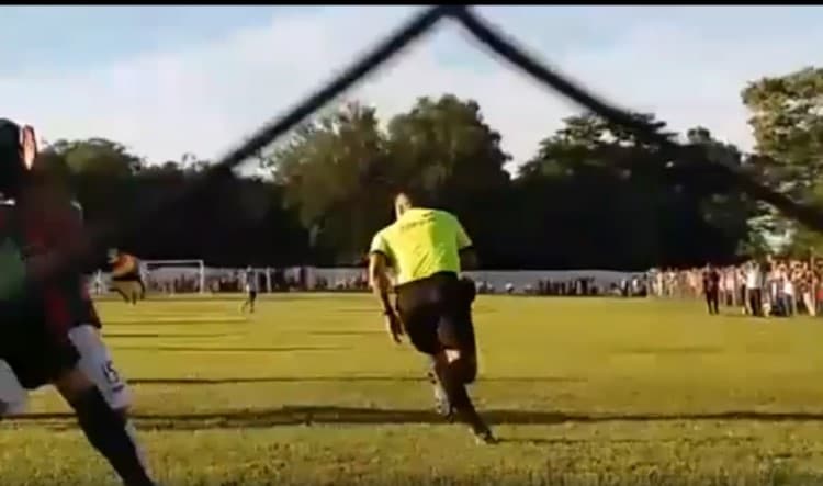Árbitro tuvo que huir de agresiones en Liga Iteña