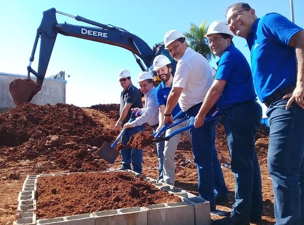Grupo Barcelona dio palada inicial en Paraná Playa