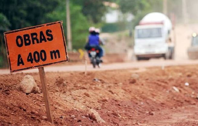 Economista habla del lado positivo de incrementar deuda del país