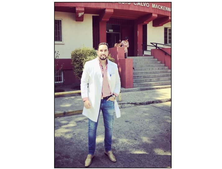 Pediatra accederá a especialidad poco desarrollada en Paraguay