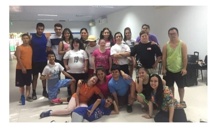 Bailarines inclusivos serán teloneros de la obra "Lago de los cisnes"