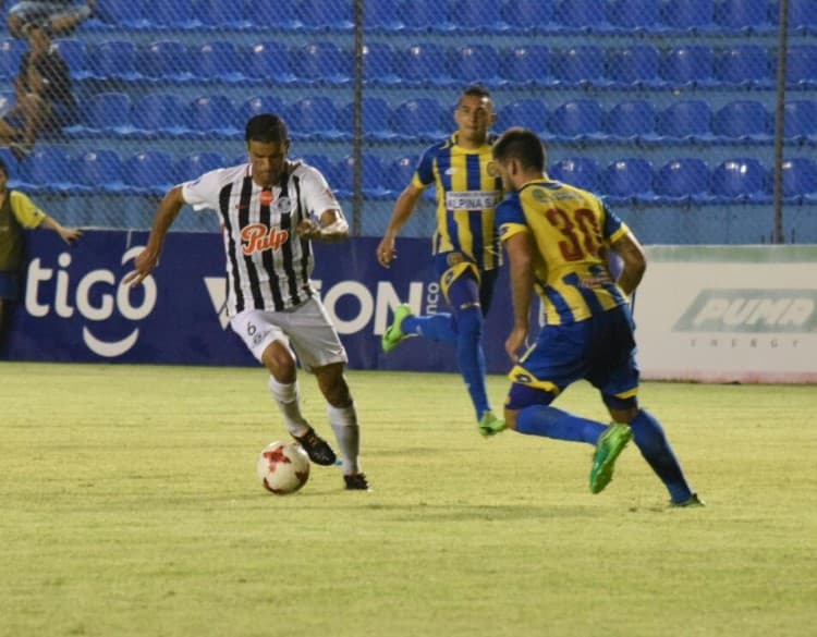 Libertad superó a Capiatá en el Erico Galeano