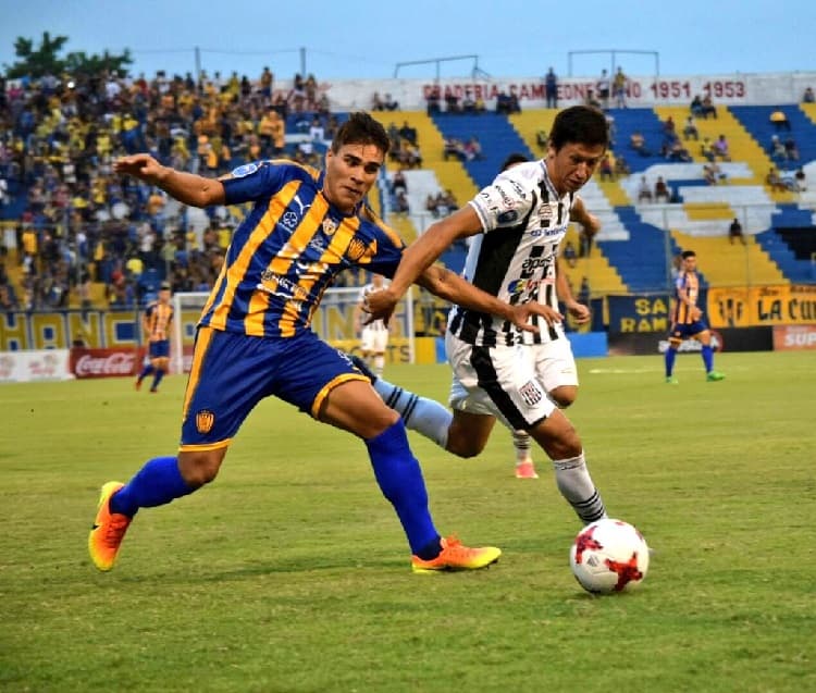 Santaní y Luqueño empatan en el Feliciano Cáceres