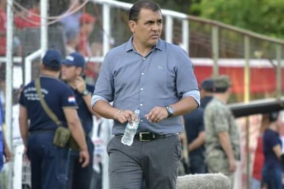 Sarabia dejó de ser técnico de Santaní