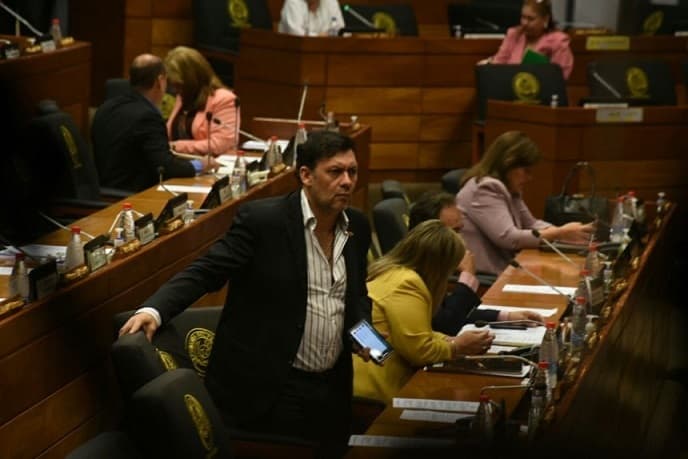 Legisladores percibieron más de un salario mínimo por día en viáticos