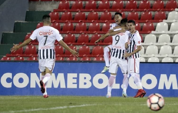 Libertad buscará clasificación en Uruguay