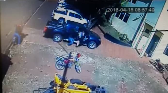 Asalto a la Municipalidad de Cambyretá fue captado por cámaras