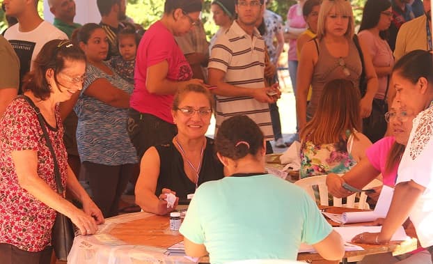 Masiva participación en comicios