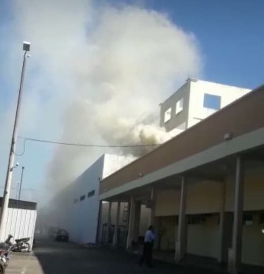 Principio de incendio en el Shopping Mariano