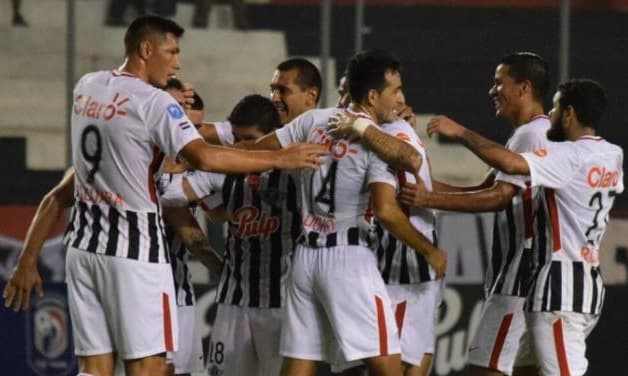 Libertad mide a Peñarol por Copa Libertadores