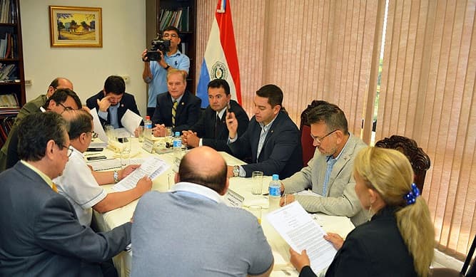 Veto parcial al "autoblindaje" se tratará este miércoles