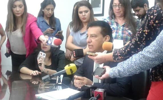 Comisión acepta veto parcial a ley de “autoblindaje”