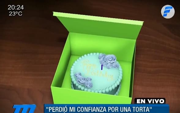 Echada por recibir una torta