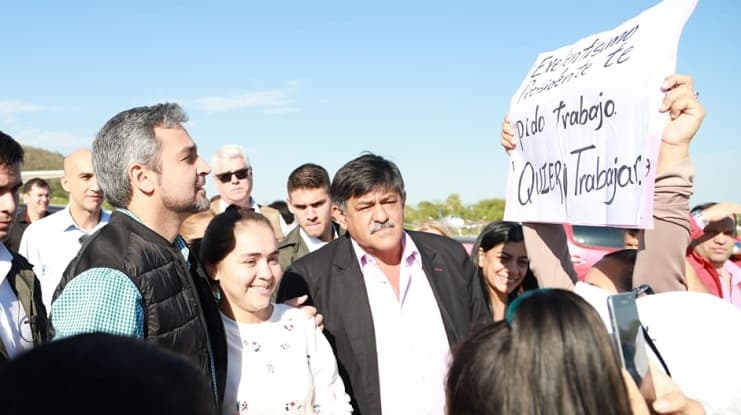 Cartes debe jurar como senador, según Marito