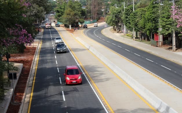 Solo en asesoramiento, Metrobús gasta millones de dólares