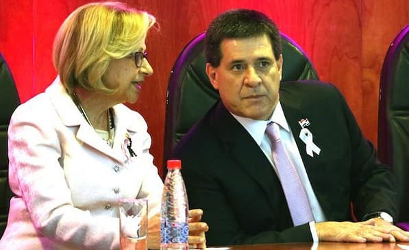 Cartes celebra avance de su plan para jurar como senador