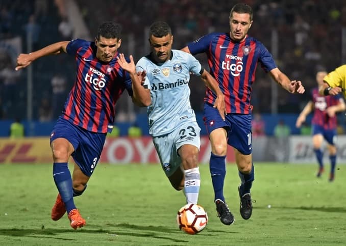 Cerro visita a Gremio en busca de la clasificación