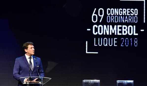 Domínguez alaba su gestión al ser reelecto en la Conmebol