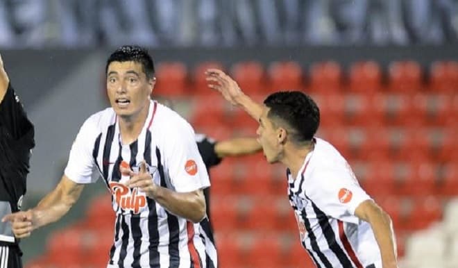 Libertad recibe a 3 de Febrero en la Huerta