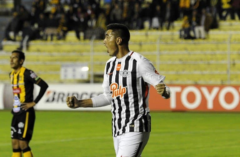 Libertad clasifica a octavos de final