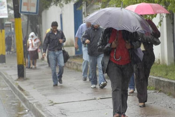 Anuncian lluvias y descenso de la temperatura desde el jueves