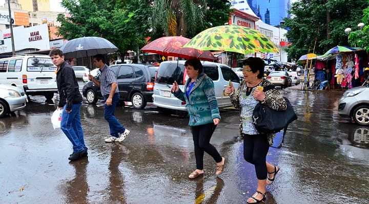 Lluvias y tormentas eléctricas persistirán durante la jornada sabatina