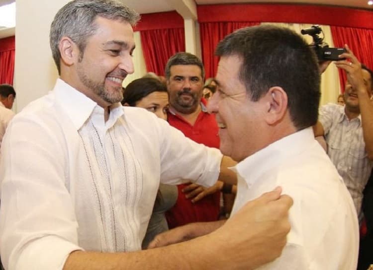 Gneiting niega acuerdo sobre renuncia pero pide "reciprocidad"