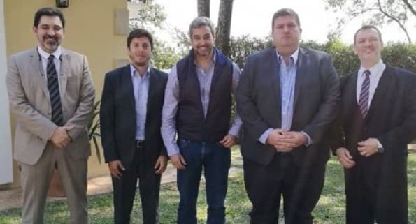 Marito busca apoyo fuera de su partido