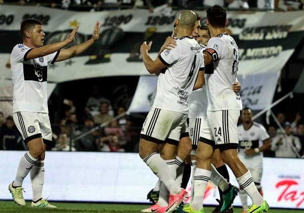 Sufriendo, Olimpia se acerca a una nueva corona