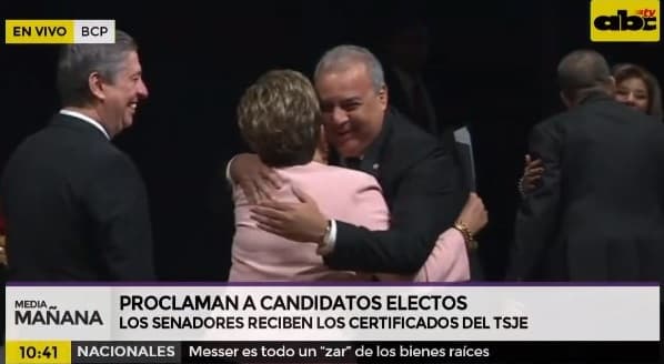 Oviedo Matto vuelve a hablar como senador