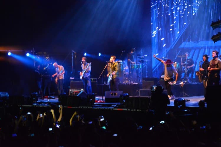 No Te Va Gustar hizo vibrar a su público en el Puerto de Asunción