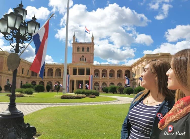 Senatur ofrece variedad de actividades para este feriado largo