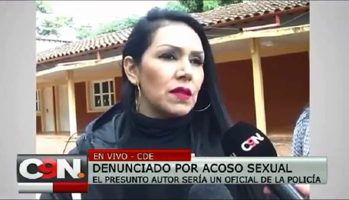 Abogada denuncia a jefe policial por acoso