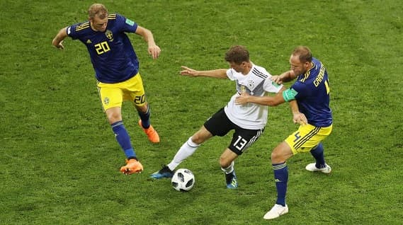 Alemania triunfa en el descuento