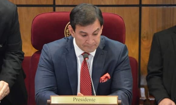 Es oficial: No hay votos para que Nicanor jure