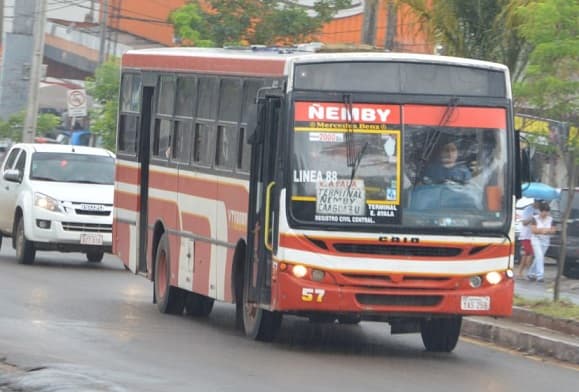 Transportistas aceptan subsidio del Estado y no subirá pasaje