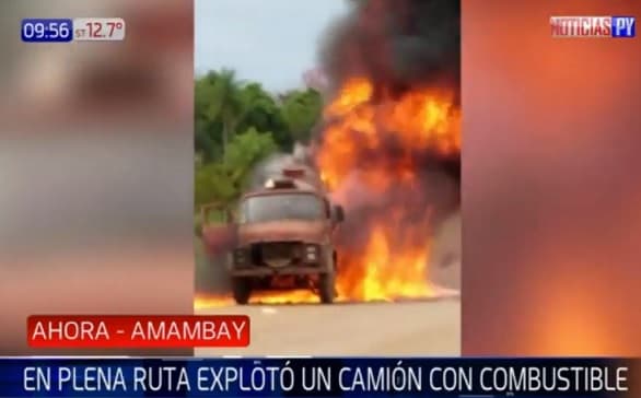 Camión transportador de diesel explotó en plena ruta