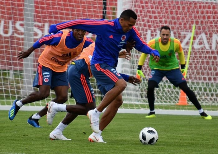 Colombia busca su pase a octavos