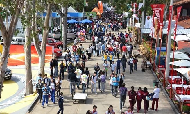 Capturan a dos hombres con varios antecedentes en la Expo